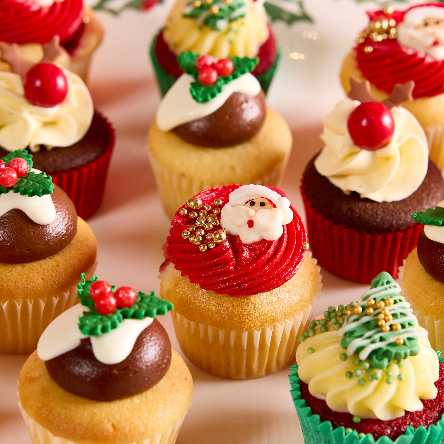 Christmas Cupcakes - Pack of 48 Minis