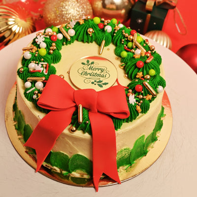 Festive Christmas Wreath Cake – A Perfect Holiday Treat