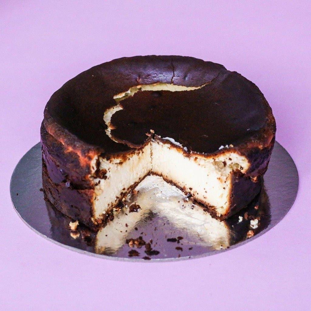 Basque Burnt Cheesecake - Little Cupcakes