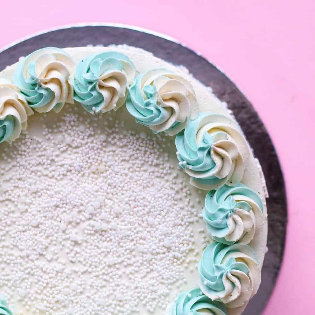 Frozen Maxi Cake - Little Cupcakes