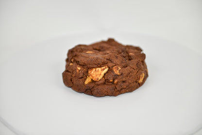 Peanut Butter and White Chocolate Cookie (N) - Little Cupcakes